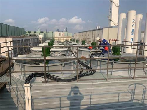 大型空調(diào)機(jī)組聲音擾民怎么辦,冷卻塔風(fēng)機(jī)噪聲治理方法？,大型空調(diào)機(jī)組制